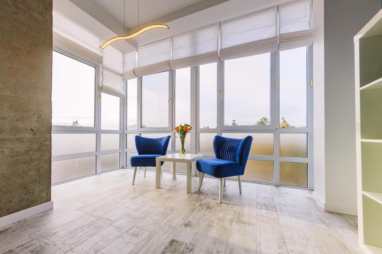 Central Bliss Apartment Suceava Luaran gambar