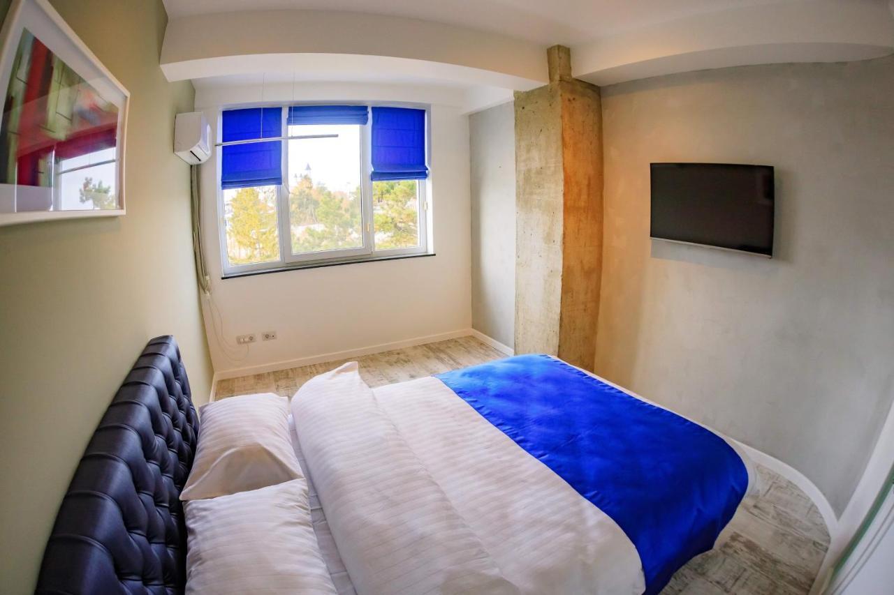 Central Bliss Apartment Suceava Luaran gambar