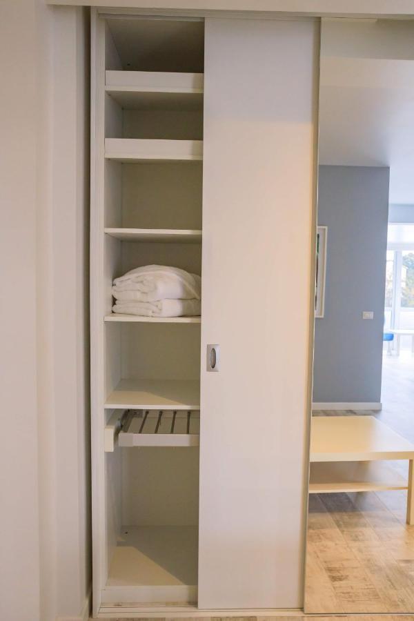 Central Bliss Apartment Suceava Luaran gambar