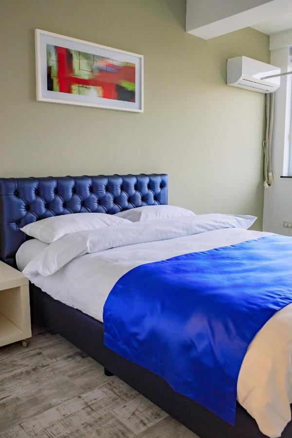 Central Bliss Apartment Suceava Luaran gambar